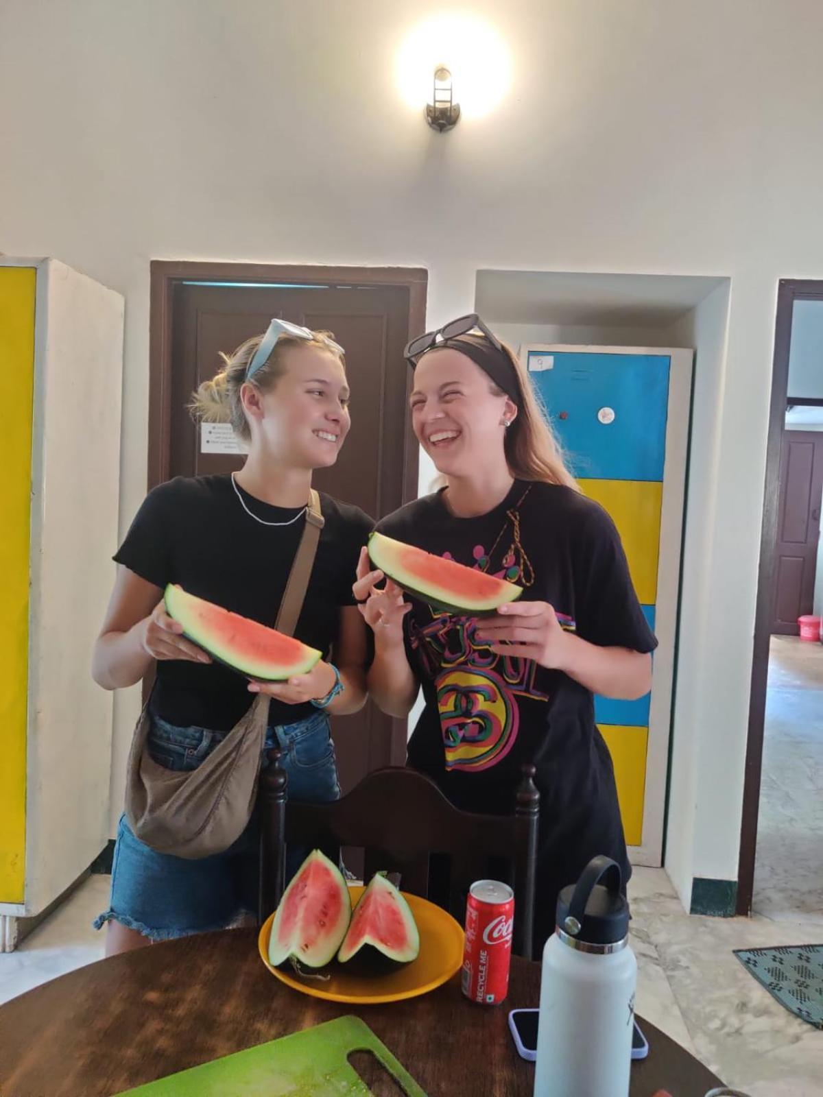 Hostel Gandhi Ченай Екстериор снимка